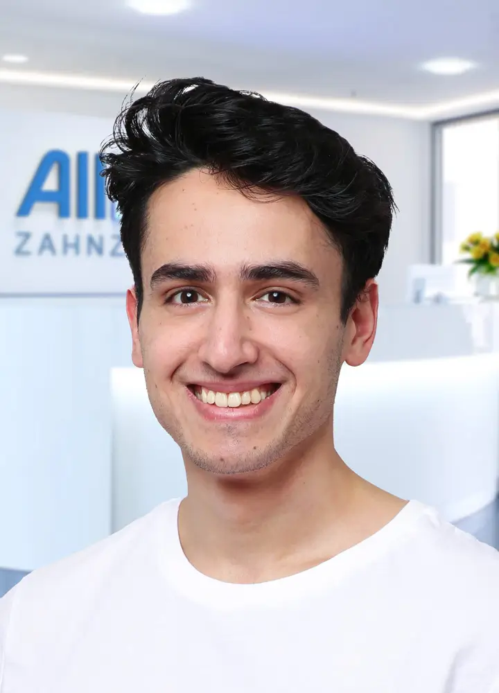 Portrait Zahnarzt Darius Warnebold (AllDent Leipzig)
