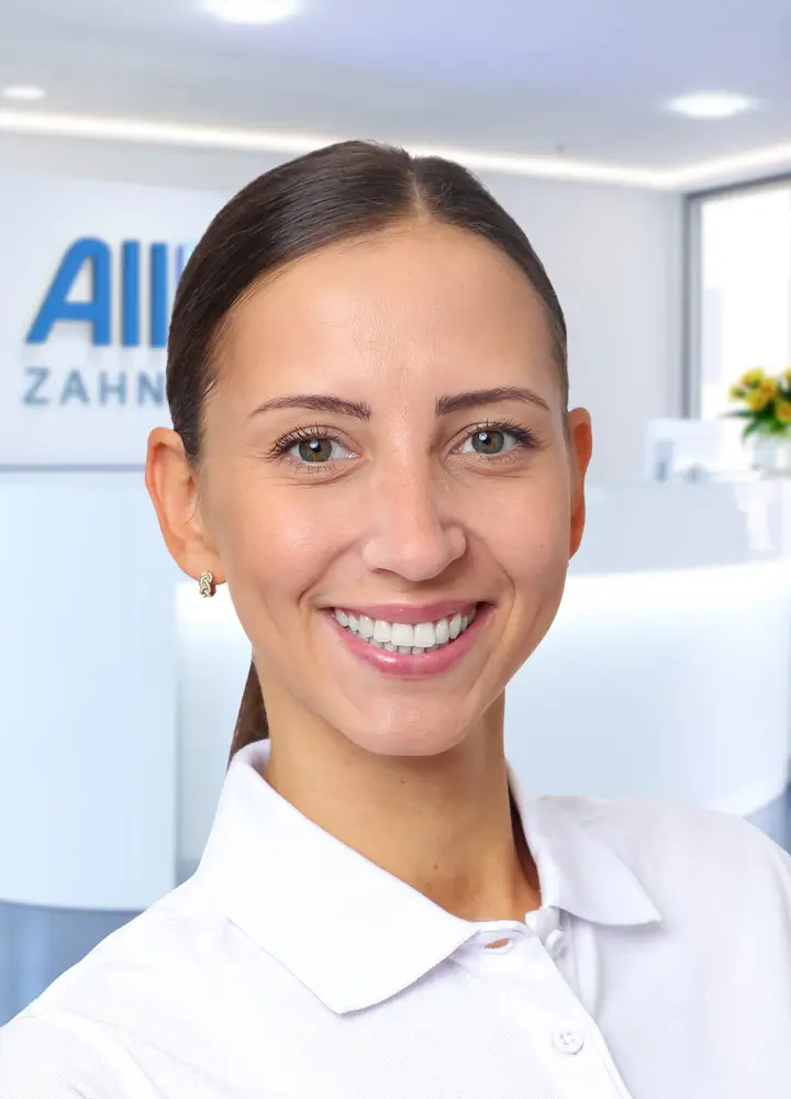 Portrait Zahn&auml;rztin Charlotte Wojna (AllDent Leipzig)
