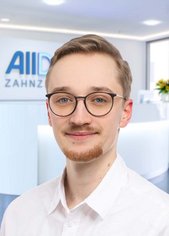 Portrait Oberarzt D. Liss (AllDent Dresden)